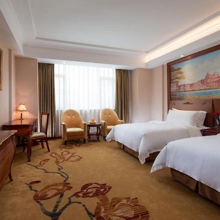 Vienna Hotel Puning South Huancheng Road High-Speed Train Station 외부 사진